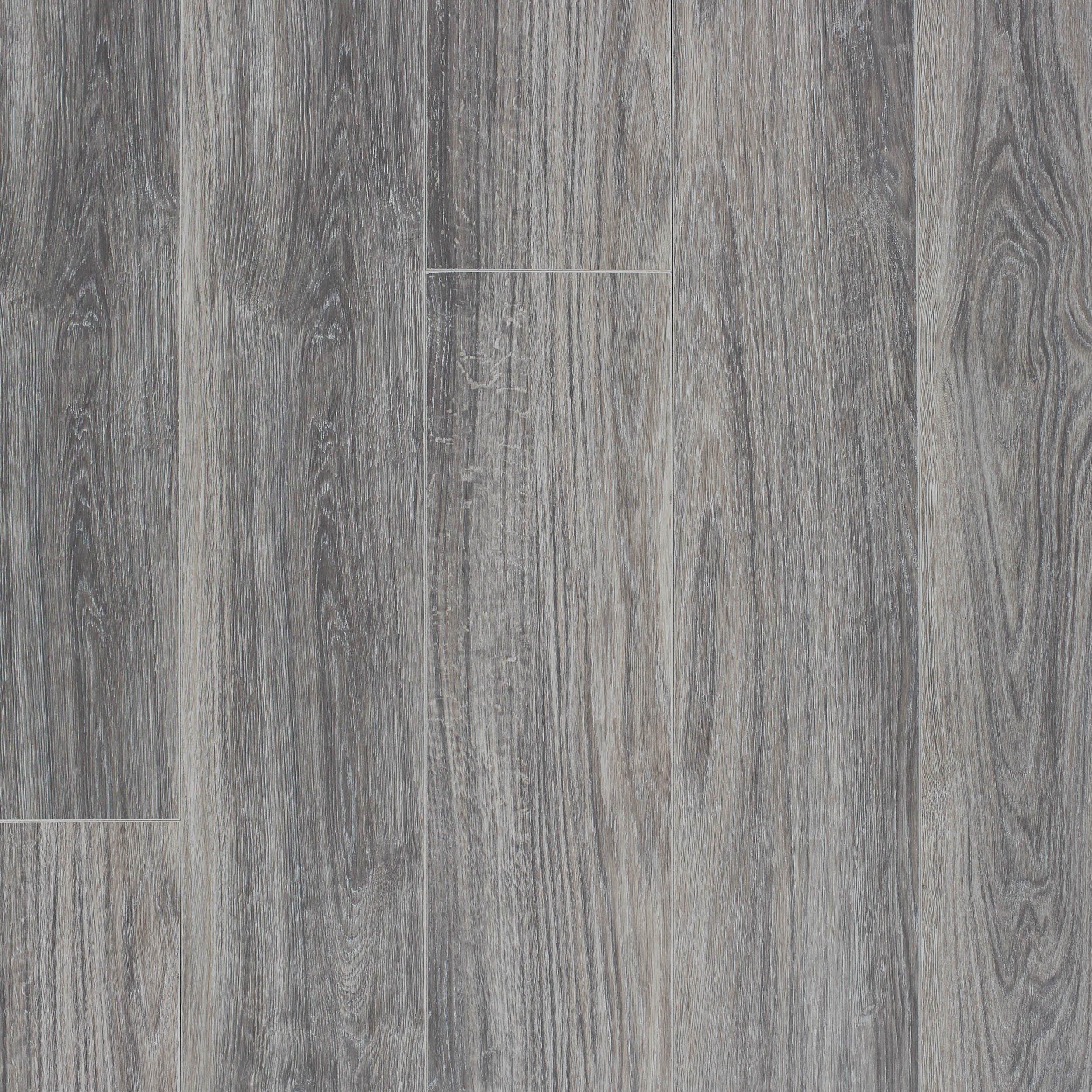 Quarter round flooring